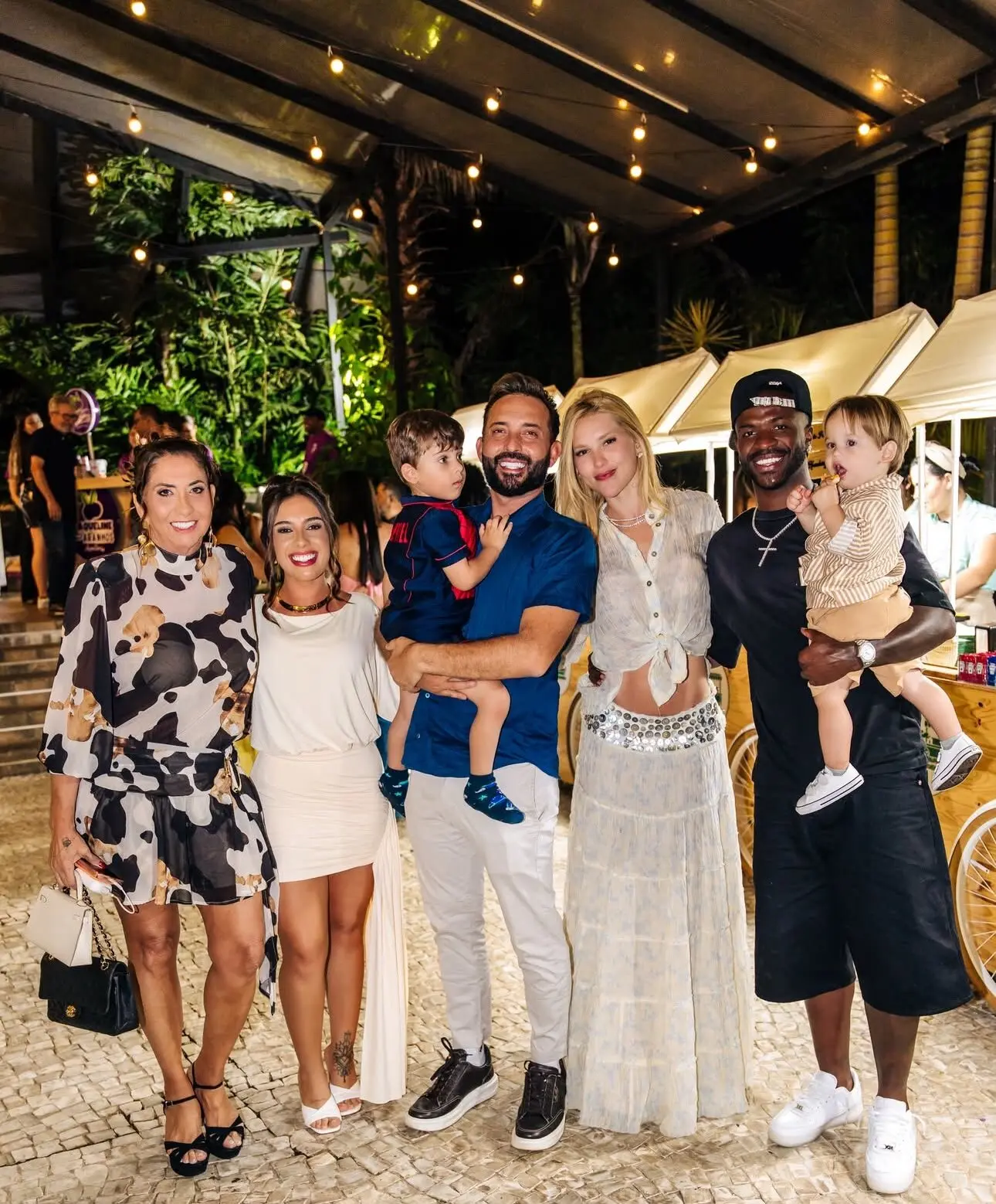 Evento do sobrinho de Virginia Fonseca atendido pela Carrinhos Gourmet, com Vini Jr. entre os convidados